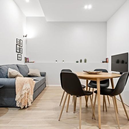 Piazza Maggiore White Apartment Болоня Екстериор снимка