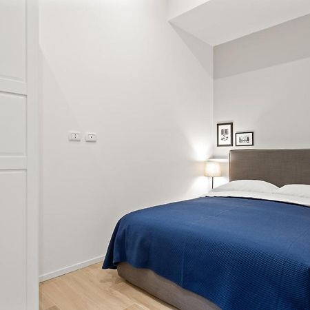 Piazza Maggiore White Apartment Болоня Екстериор снимка