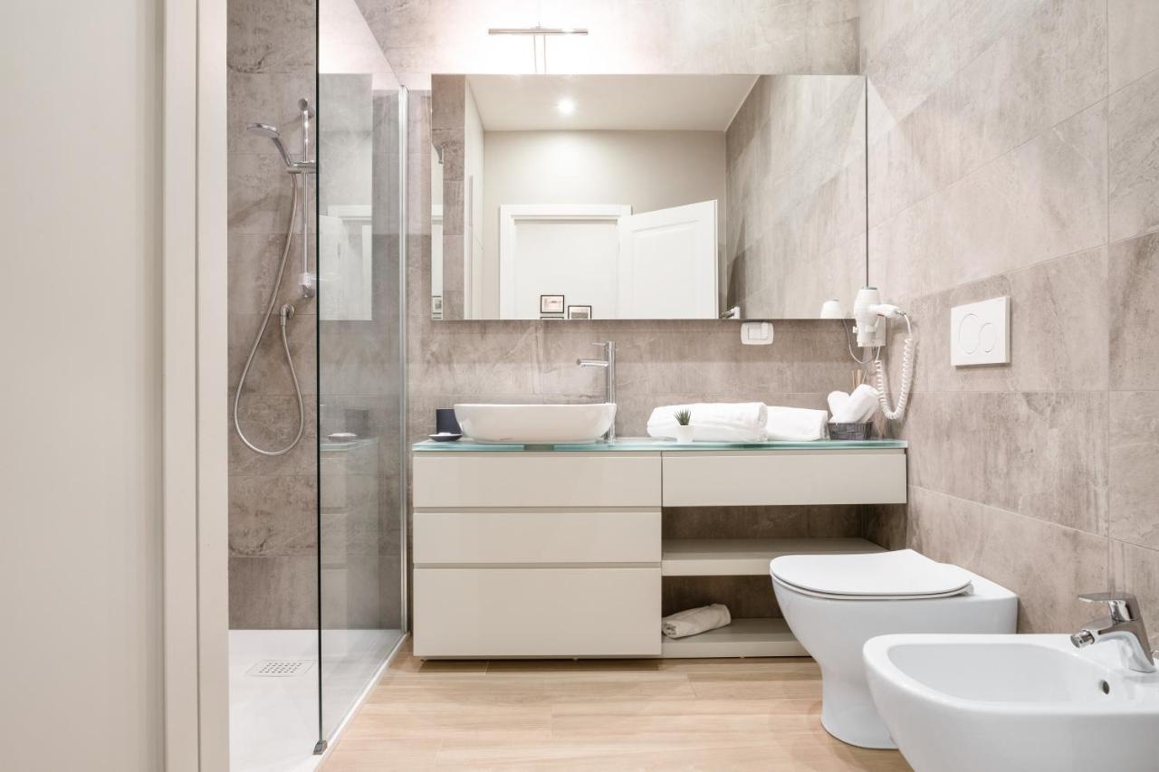 Piazza Maggiore White Apartment Болоня Екстериор снимка