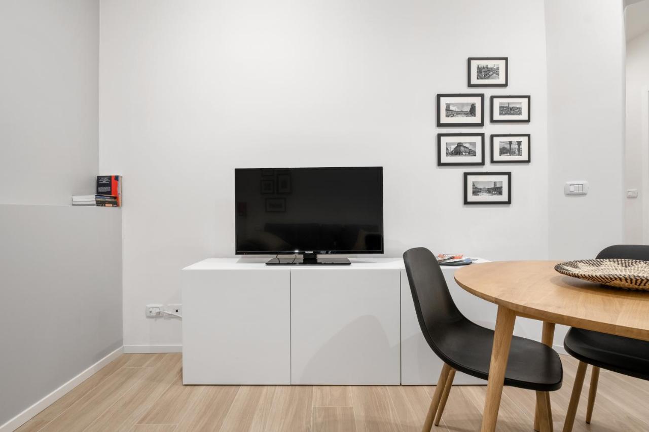 Piazza Maggiore White Apartment Болоня Екстериор снимка