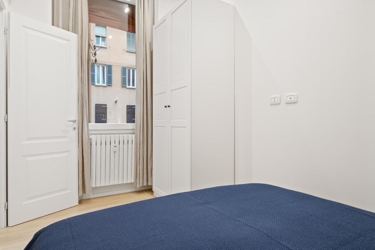 Piazza Maggiore White Apartment Болоня Екстериор снимка